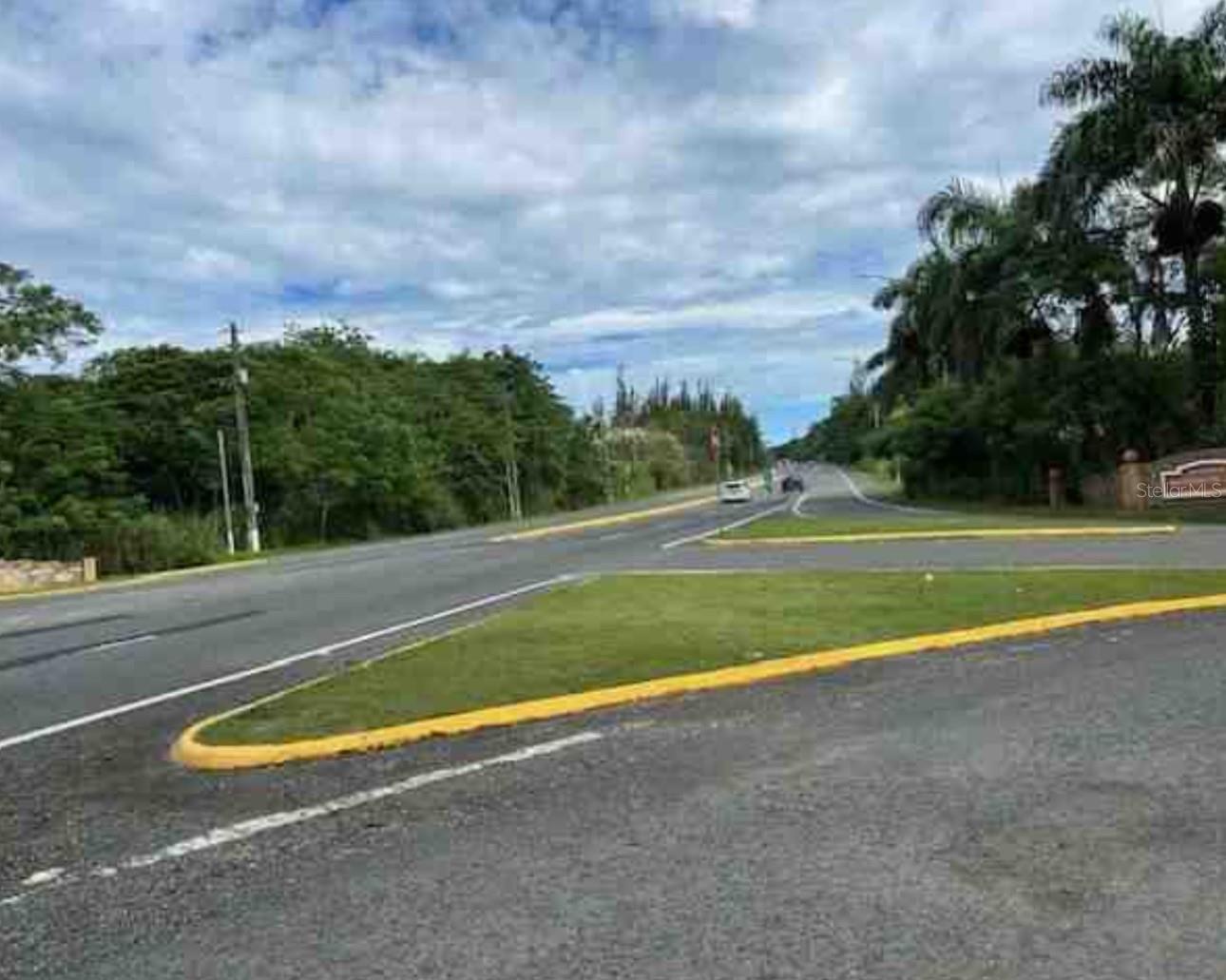 Hacienda Shopping Court CARR. 142 KM 1.8 BO. ESPINOSA