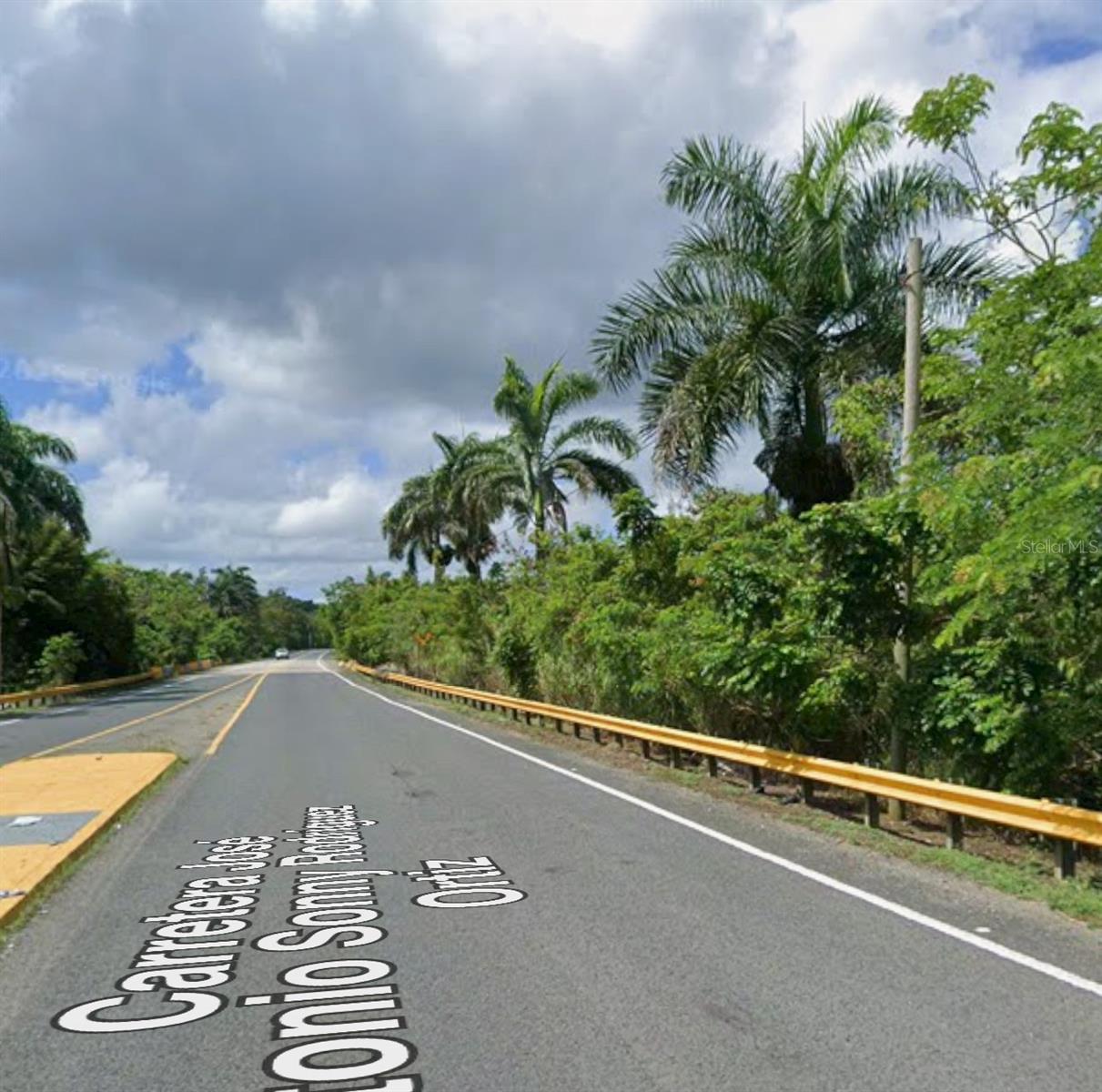 Hacienda Shopping Court CARR. 142 KM 1.8 BO. ESPINOSA