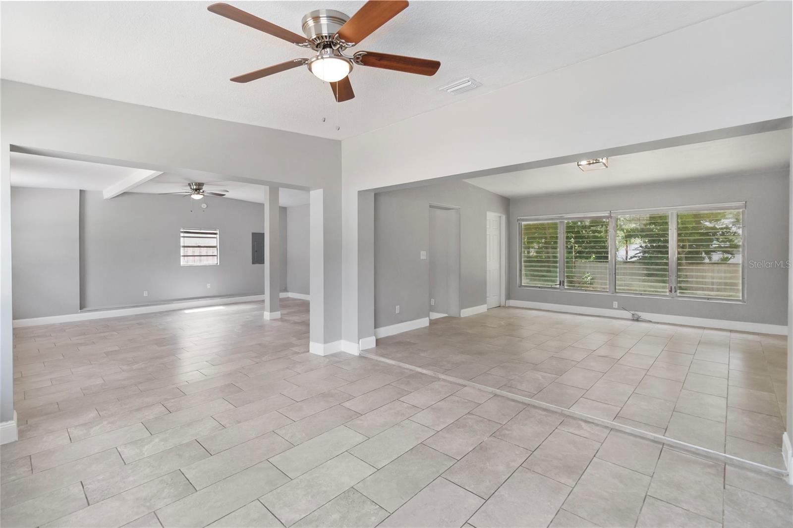 1518 ORANOLE ROAD
