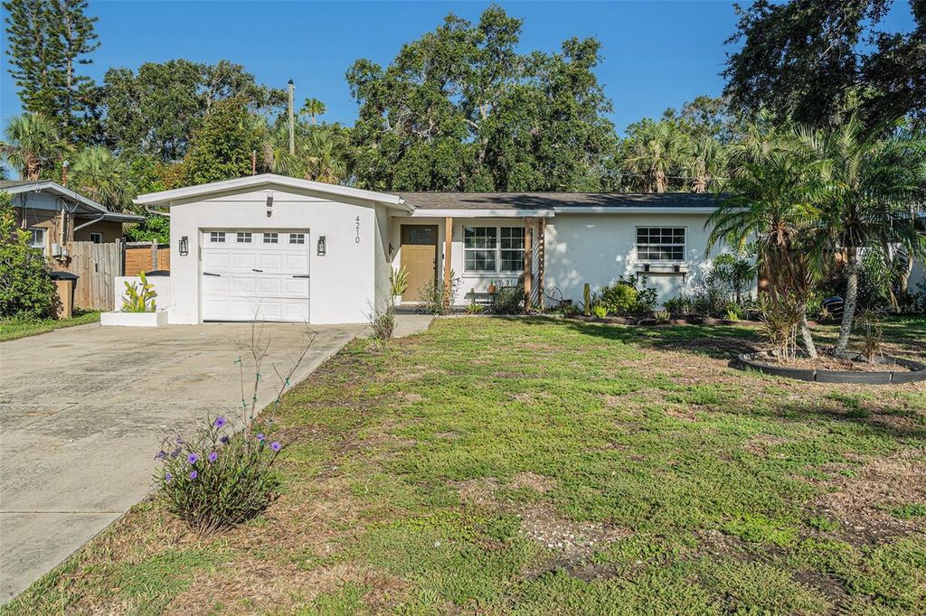 Photo of 4210 Huntington Street NE, St Petersburg, FL 33703 (MLS # TB8399174)