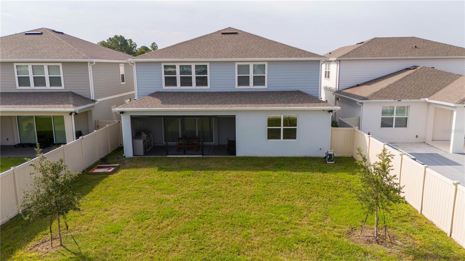 5653 OAK KNOLL DRIVE