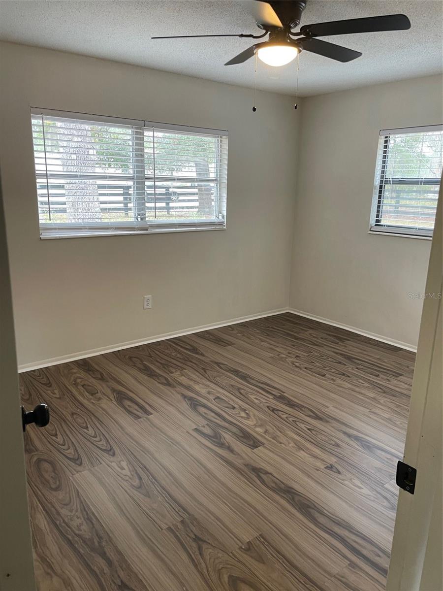 RAINBOW PARK UN 03 - Residential Lease