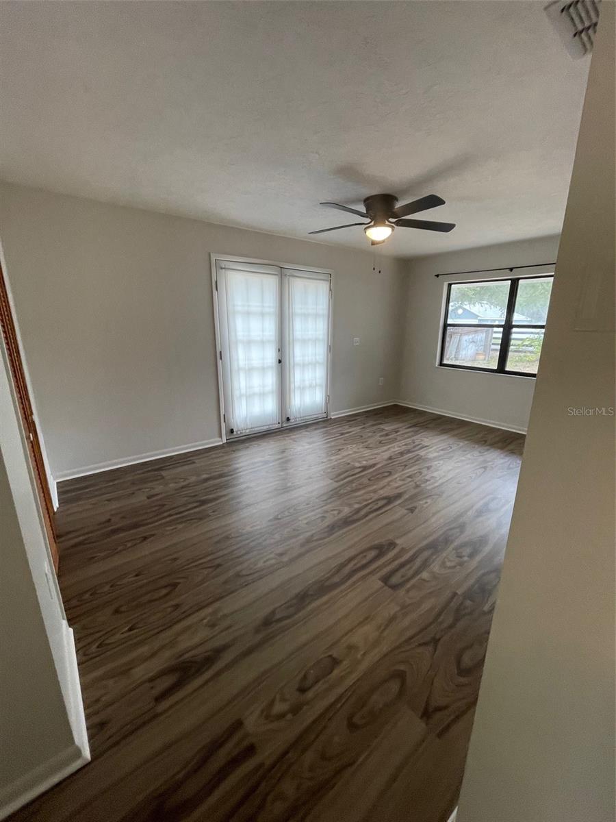 RAINBOW PARK UN 03 - Residential Lease