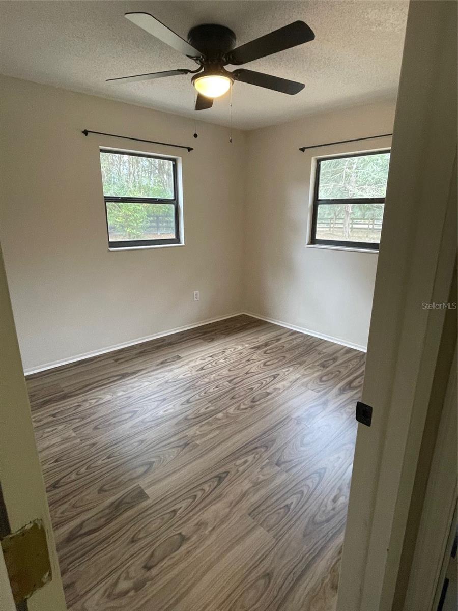 RAINBOW PARK UN 03 - Residential Lease