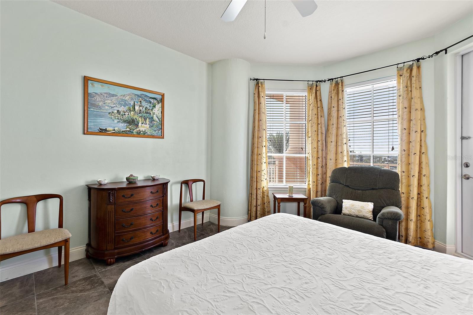 2515 S ATLANTIC AVENUE 401