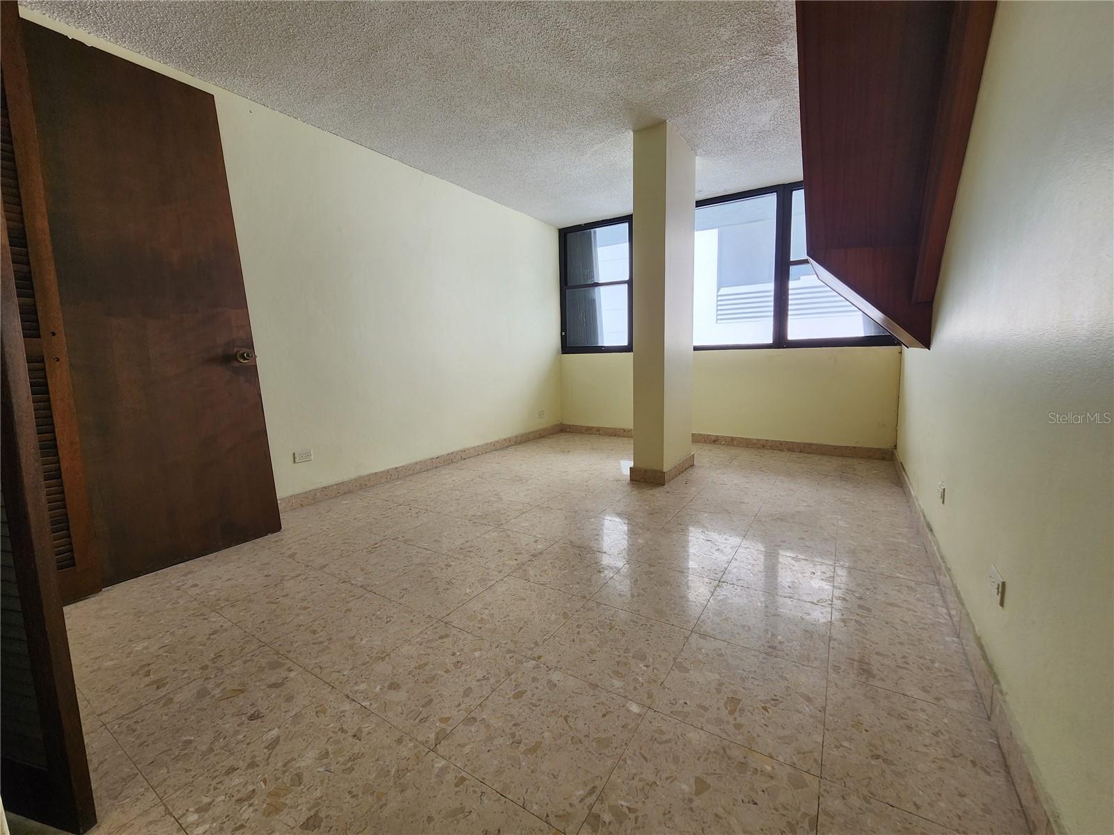 CONDADO SUITES - Residential