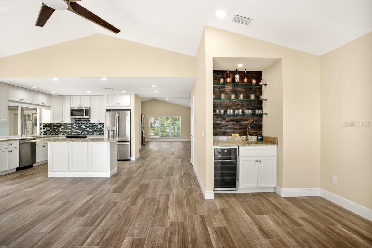 BEAR GULLY BAY - Residential Lease