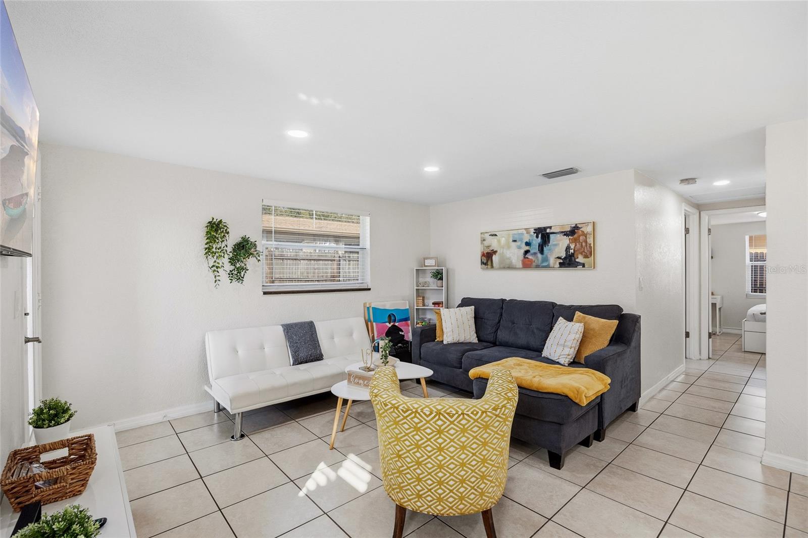 10001 N ANNETTE AVENUE