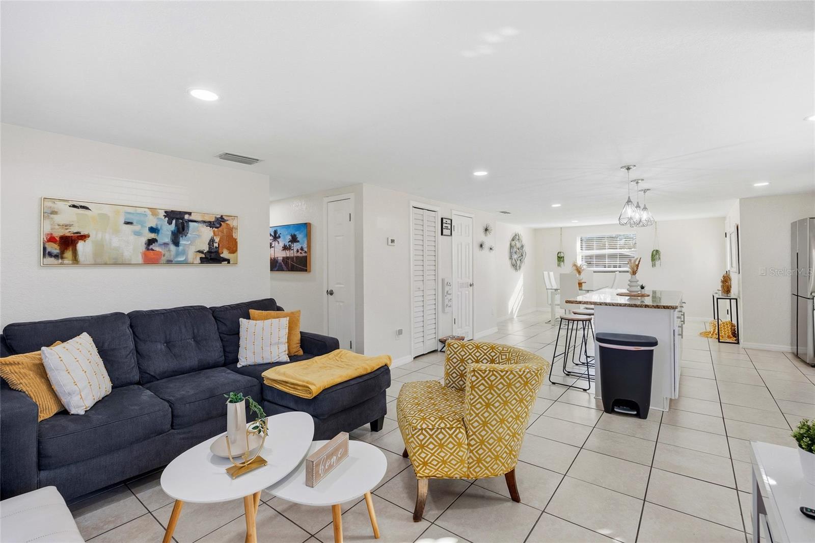 10001 N ANNETTE AVENUE