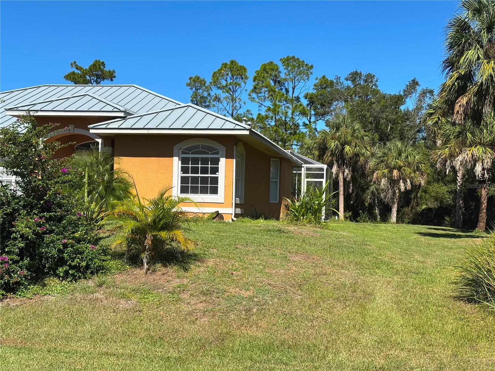 5540 ALLAMANDA AVENUE