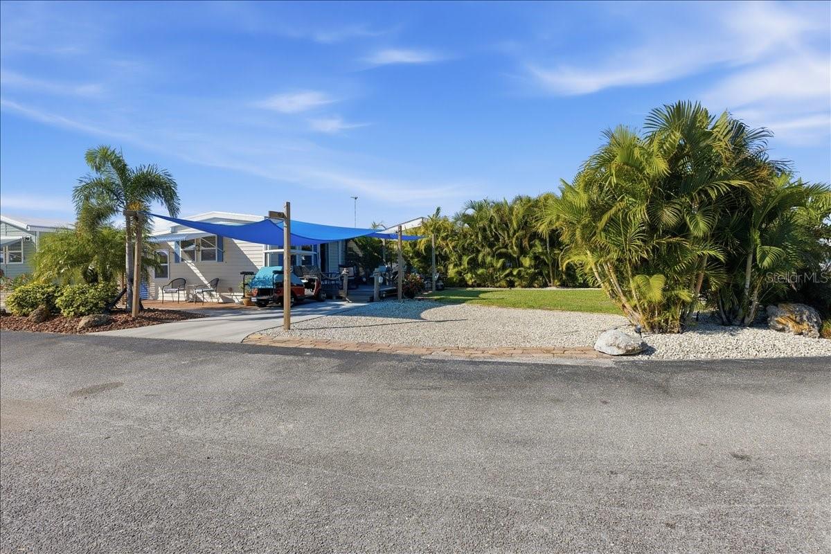 HOLIDAY TRAVEL PARK ENGLEWOOD - Residential