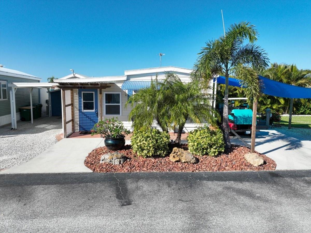 HOLIDAY TRAVEL PARK ENGLEWOOD - Residential