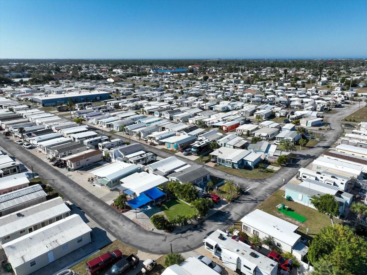 HOLIDAY TRAVEL PARK ENGLEWOOD - Residential