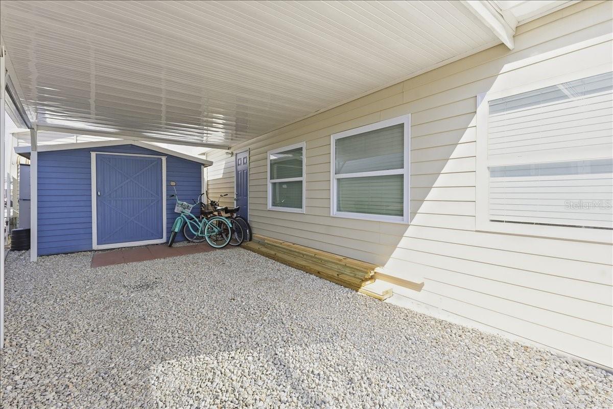 HOLIDAY TRAVEL PARK ENGLEWOOD - Residential