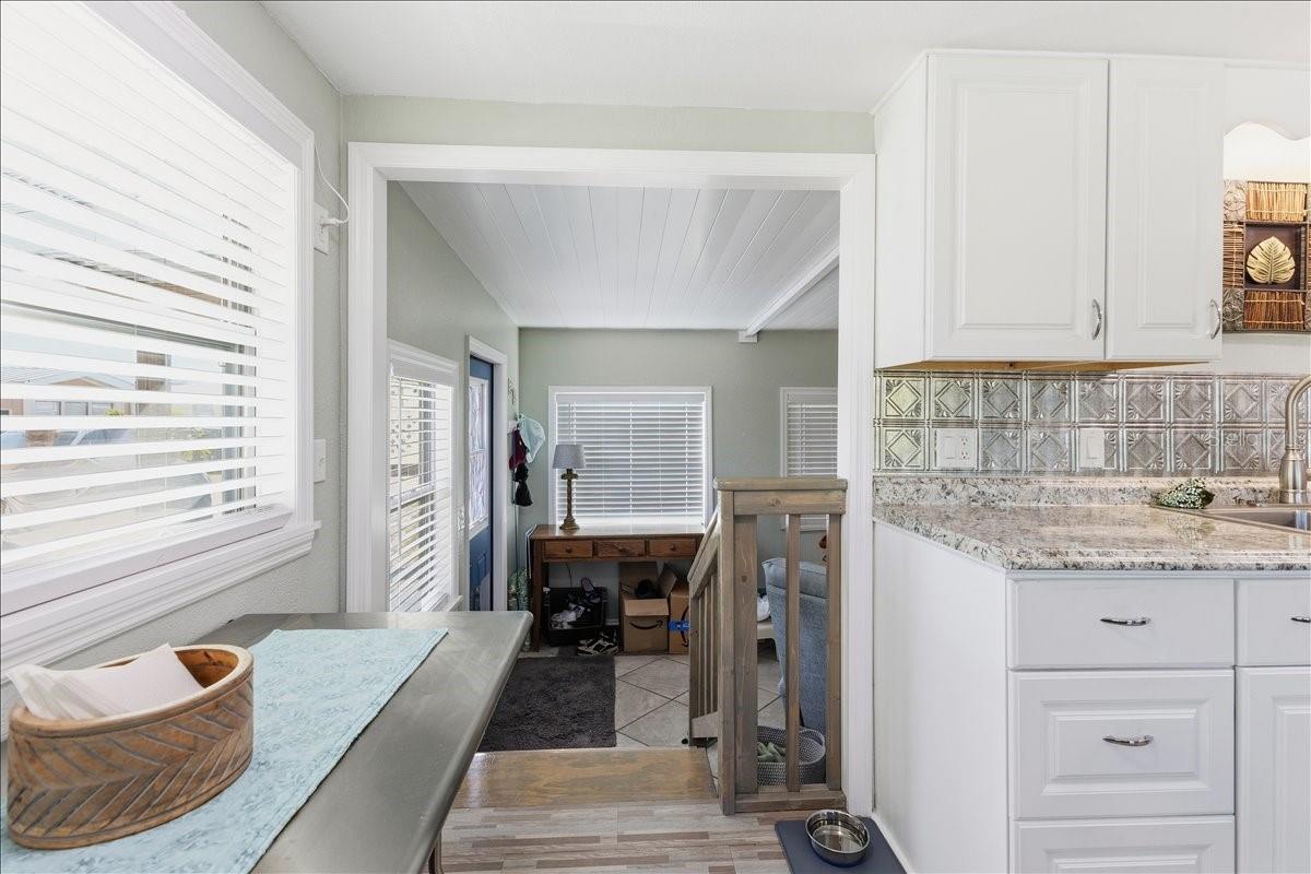 HOLIDAY TRAVEL PARK ENGLEWOOD - Residential