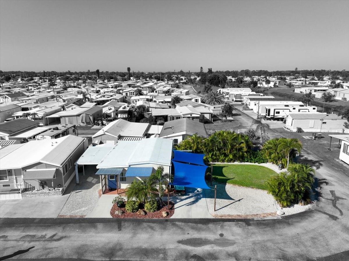 HOLIDAY TRAVEL PARK ENGLEWOOD - Residential