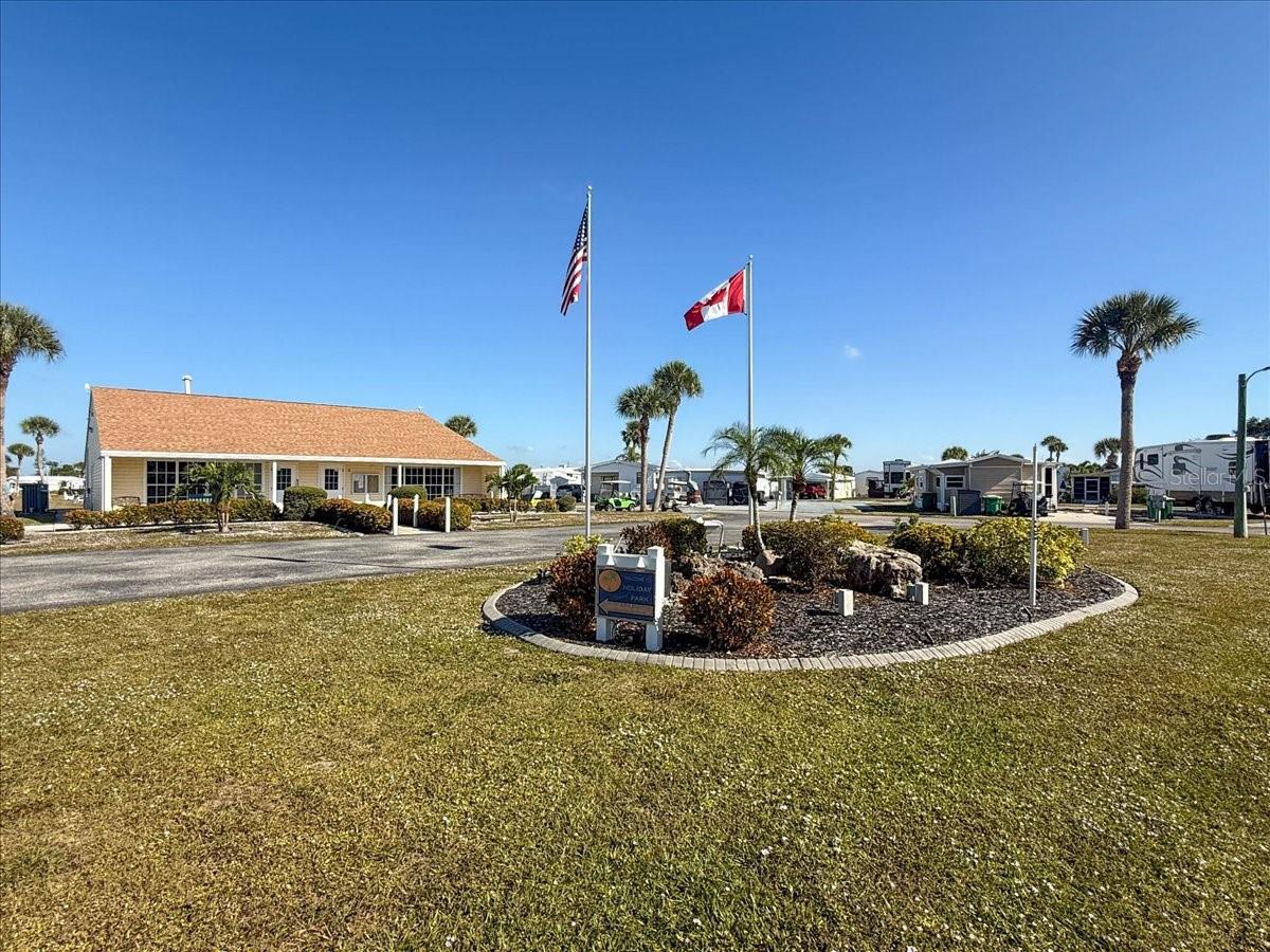 HOLIDAY TRAVEL PARK ENGLEWOOD - Residential