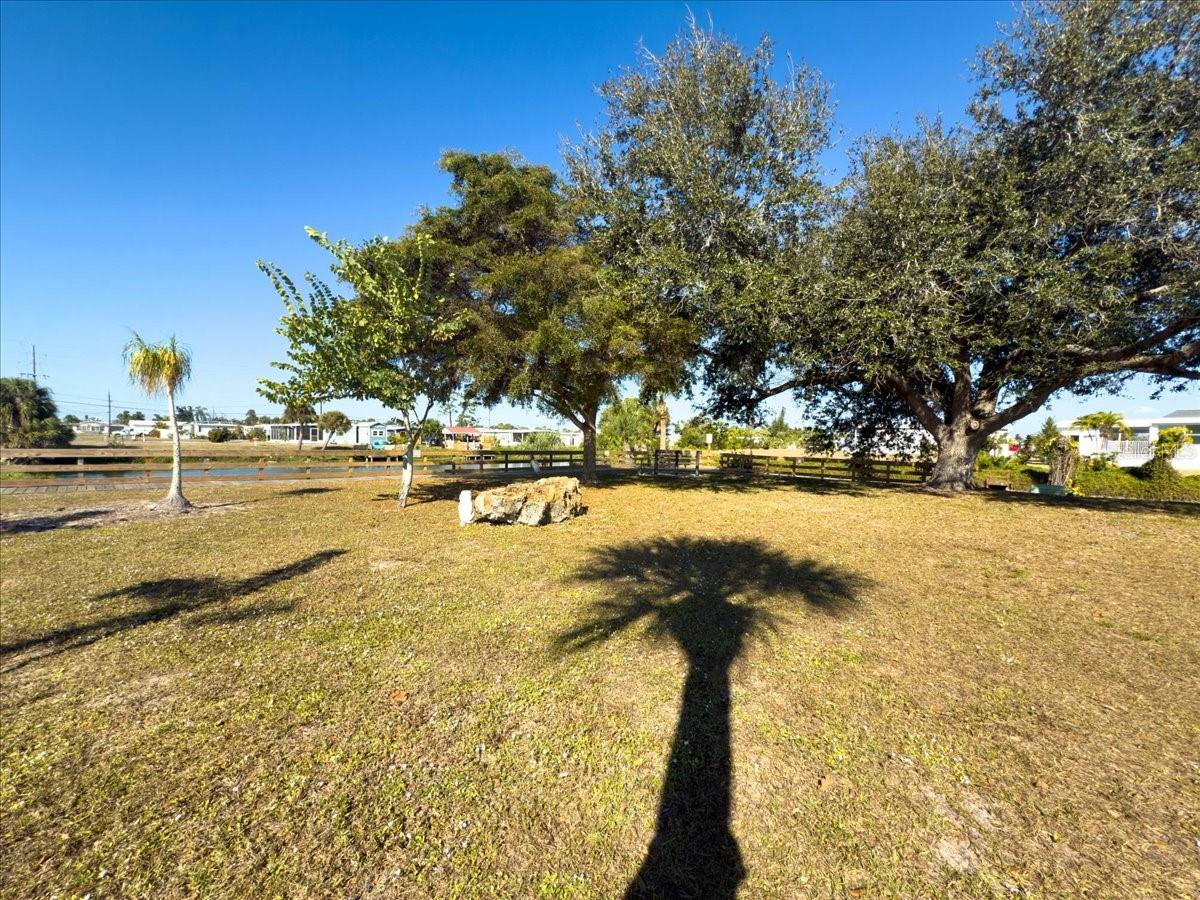 HOLIDAY TRAVEL PARK ENGLEWOOD - Residential