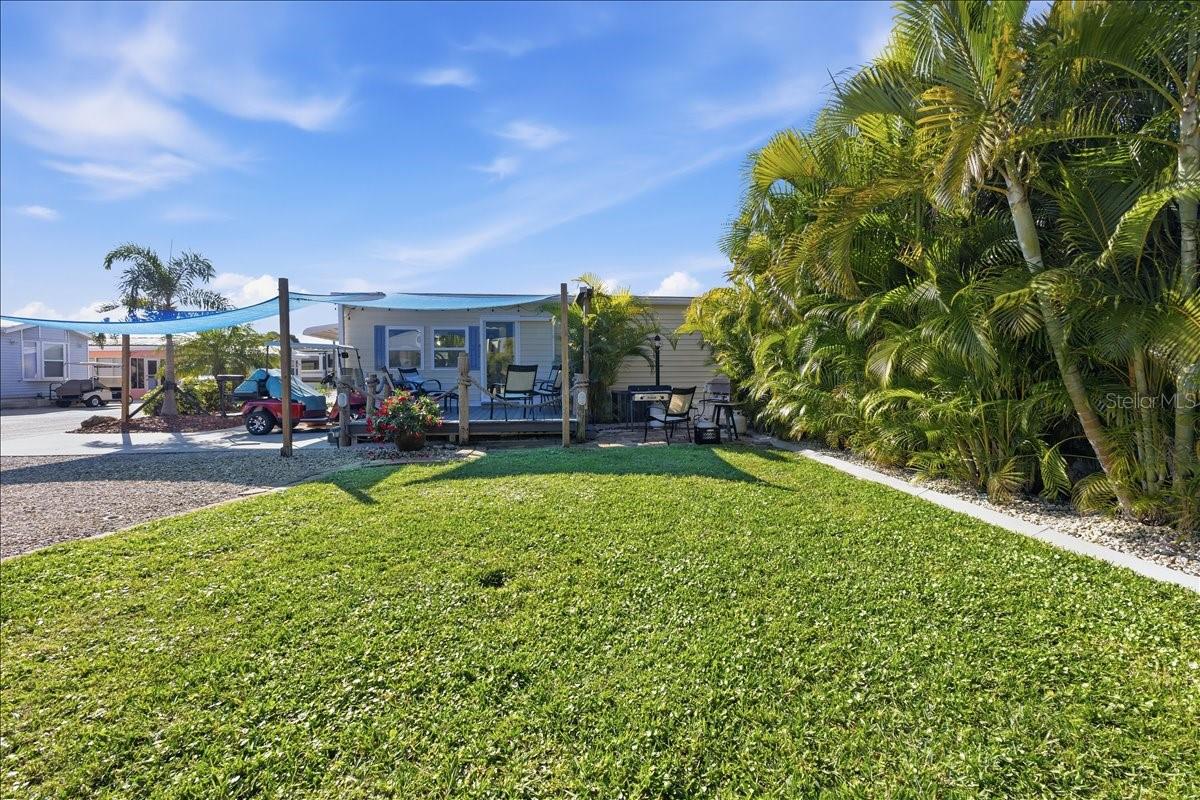 HOLIDAY TRAVEL PARK ENGLEWOOD - Residential