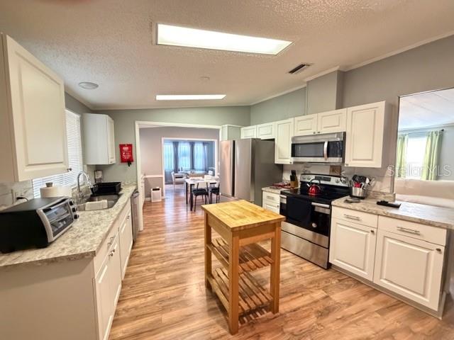 LADY LAKE ORANGE BLOSSOM GARDENS UNIT 06 - Residential Lease