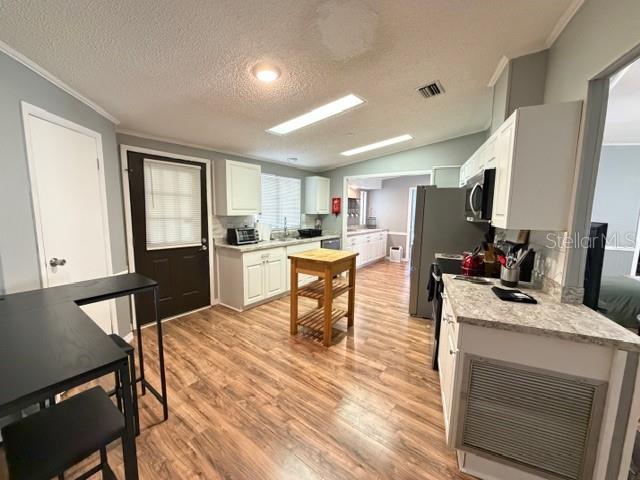 LADY LAKE ORANGE BLOSSOM GARDENS UNIT 06 - Residential Lease