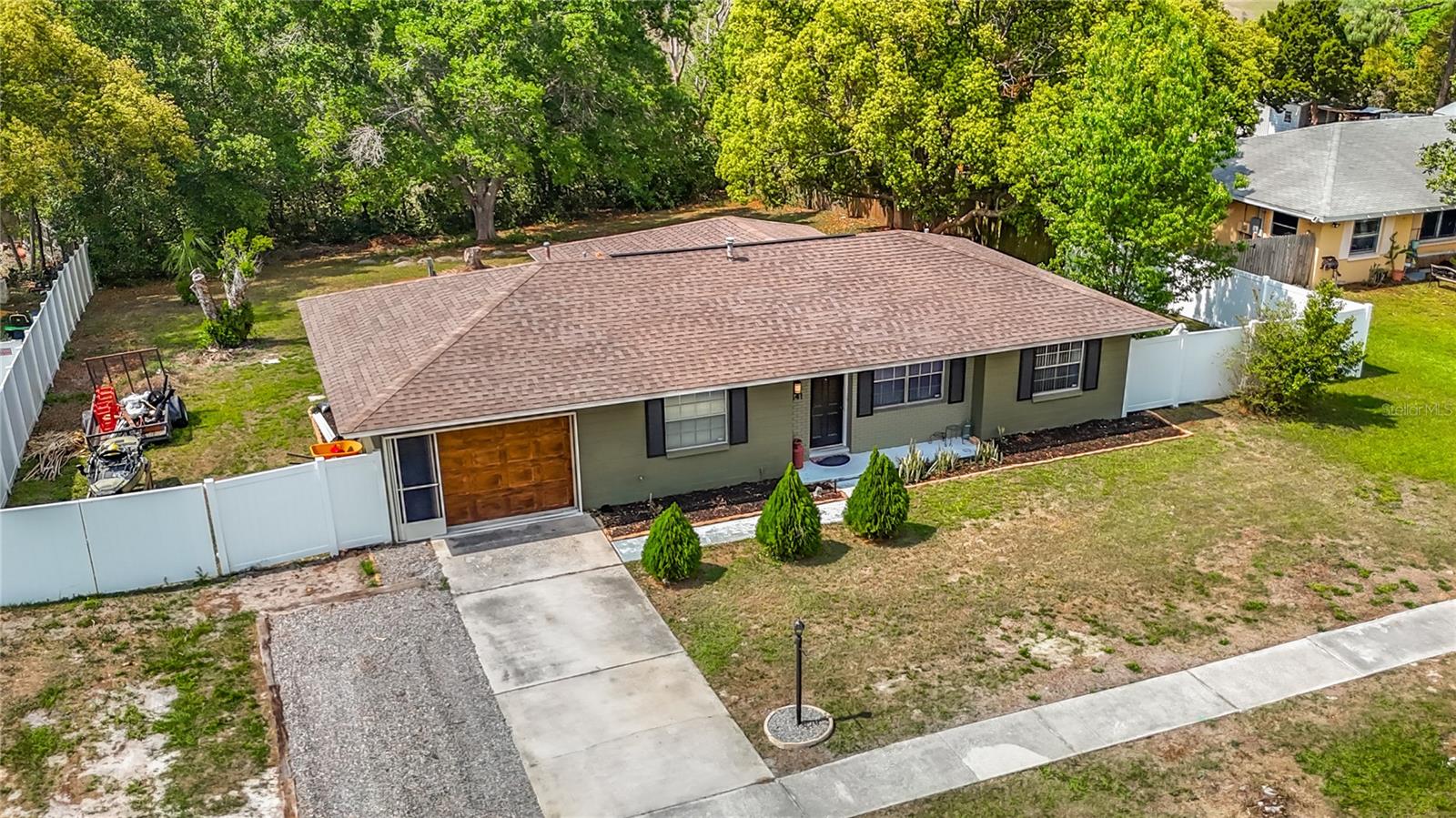 SPRING HILL - Residential