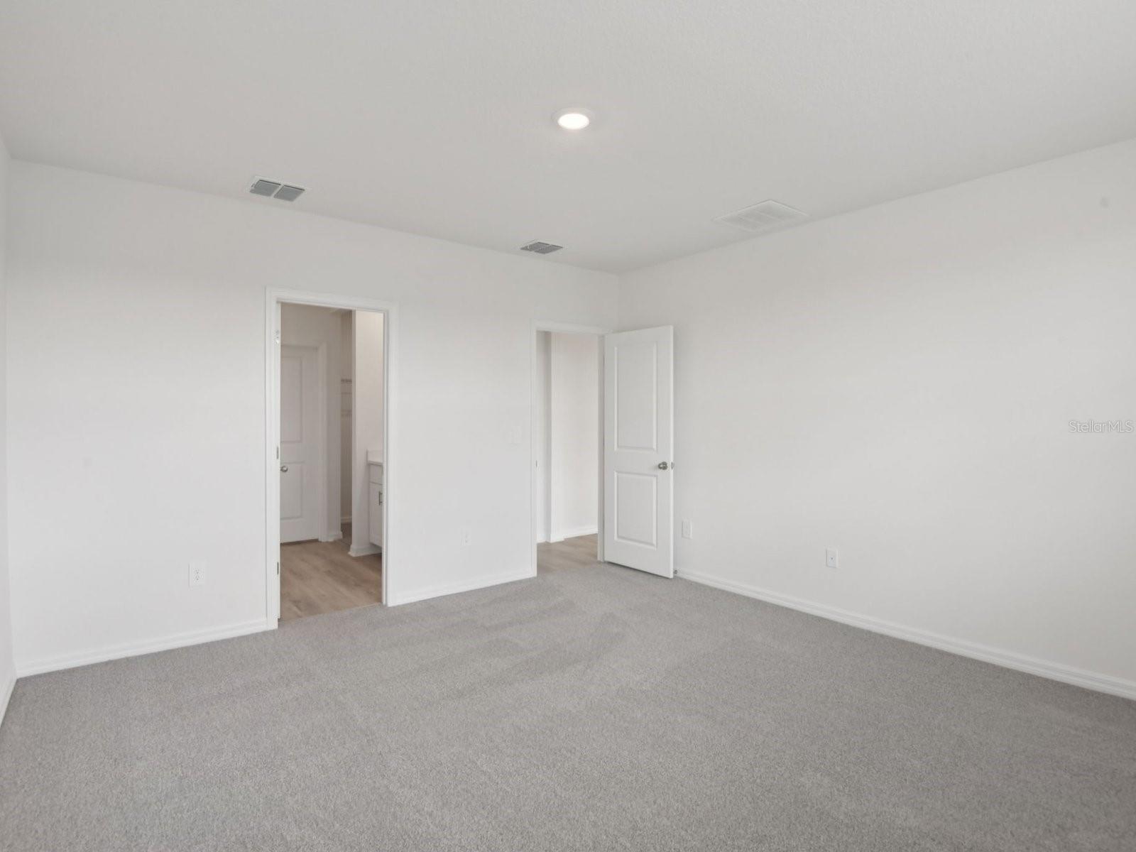 BENTON HILLS - Residential