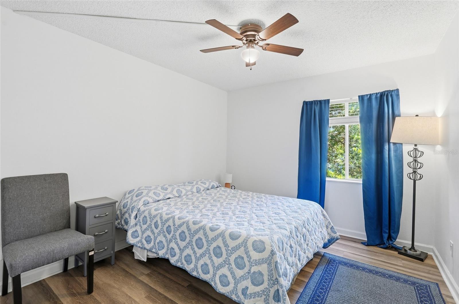 TOWERS CONDO - Residential