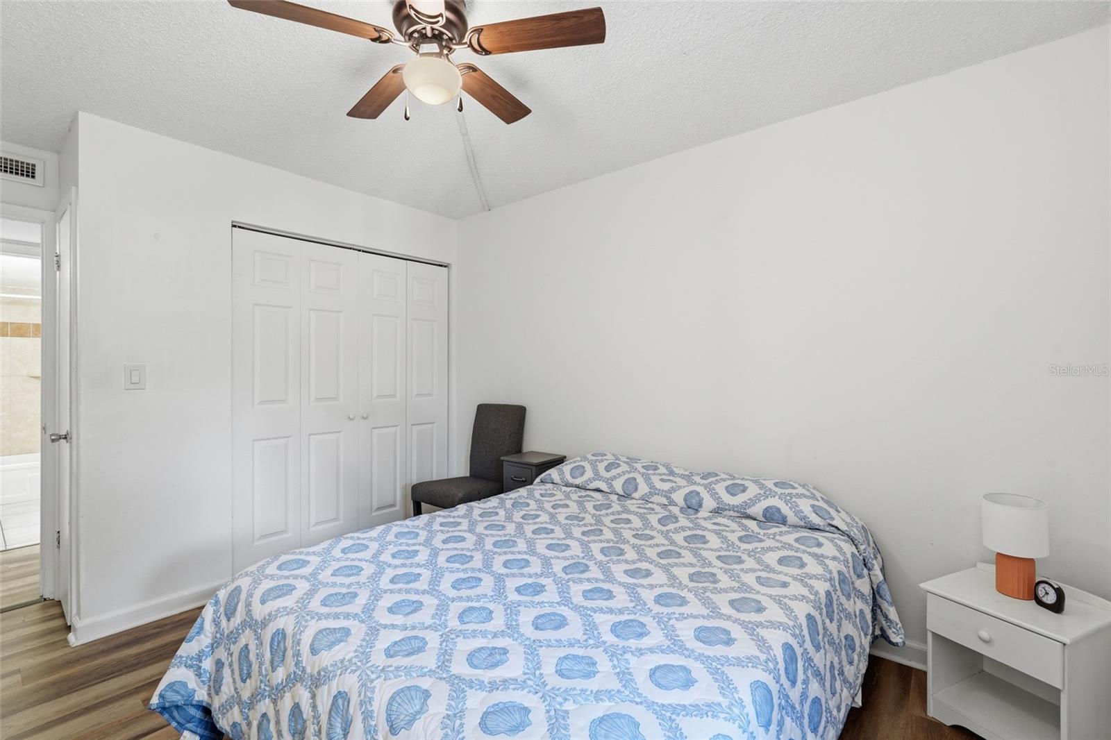 TOWERS CONDO - Residential