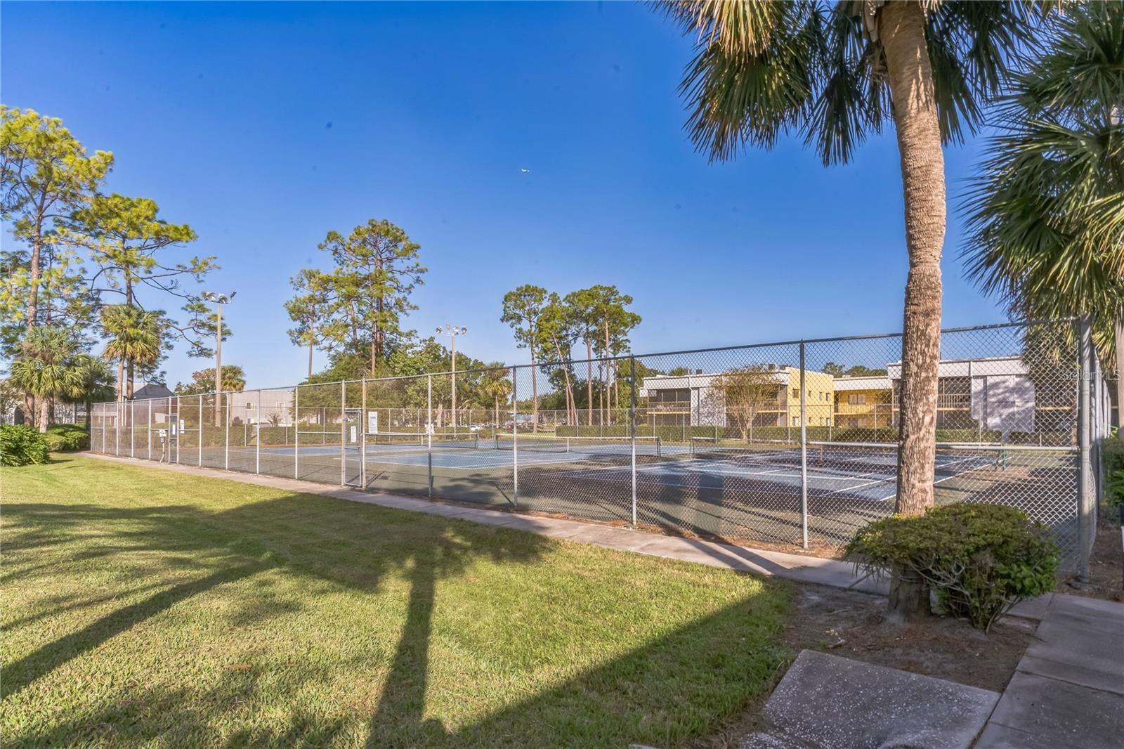 LAKEVIEW VILLAGE CONDO 10 - Residential