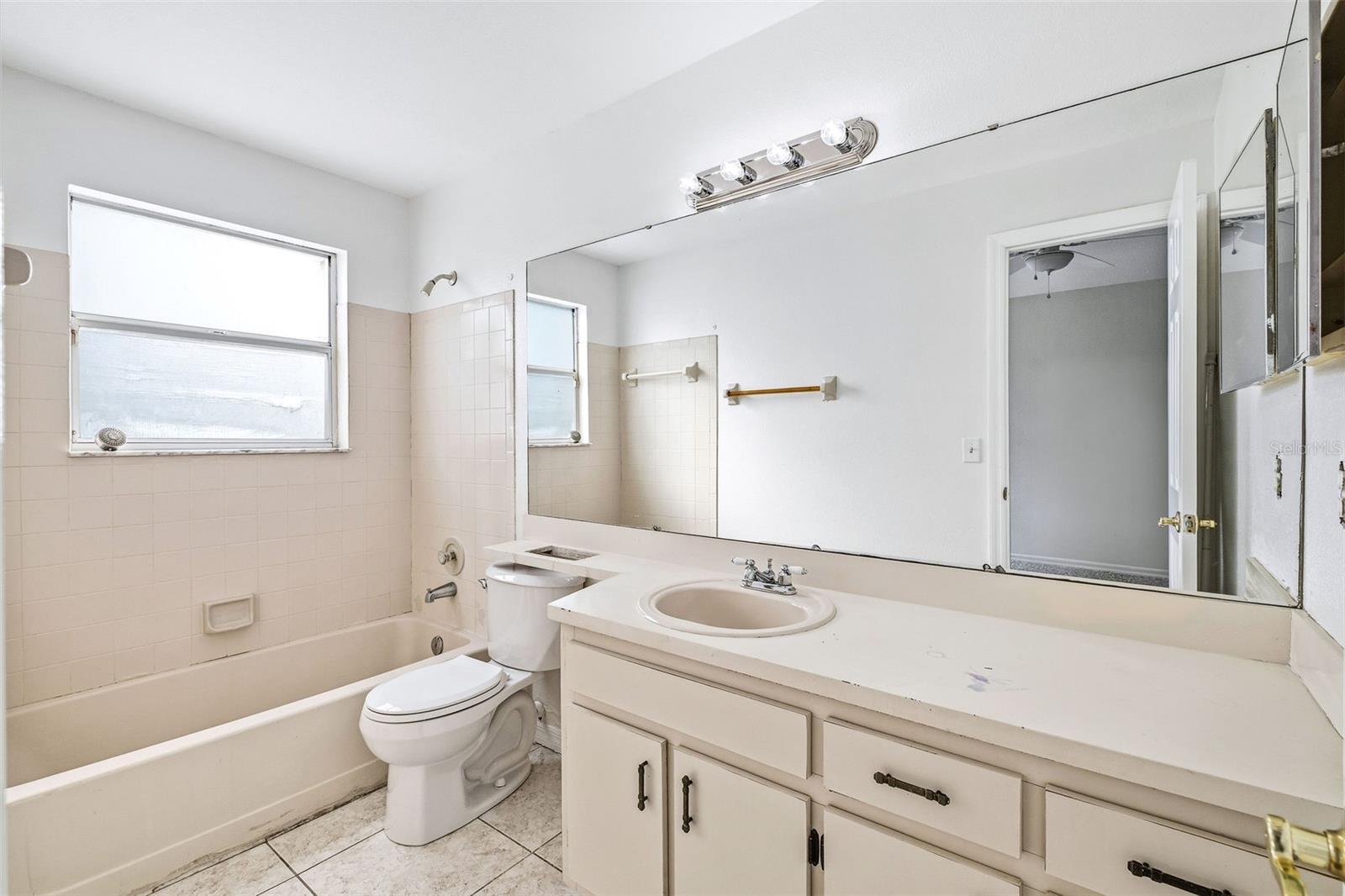 LAKEVIEW VILLAGE CONDO 10 - Residential