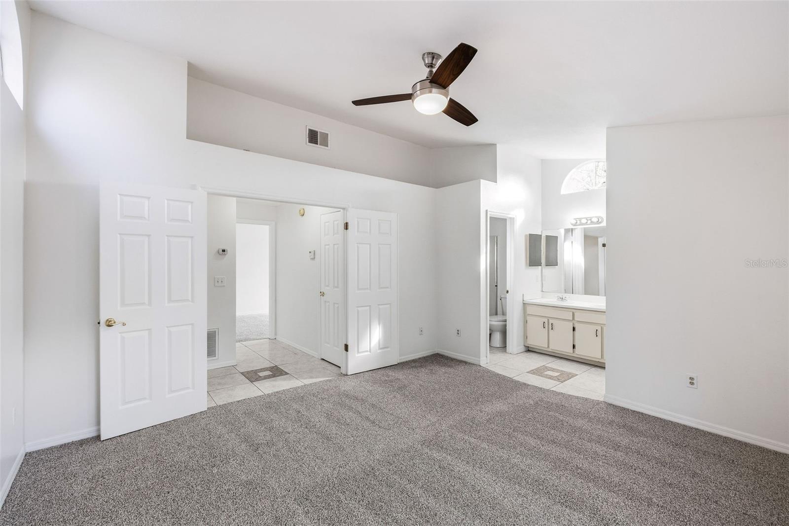 LAKEVIEW VILLAGE CONDO 10 - Residential