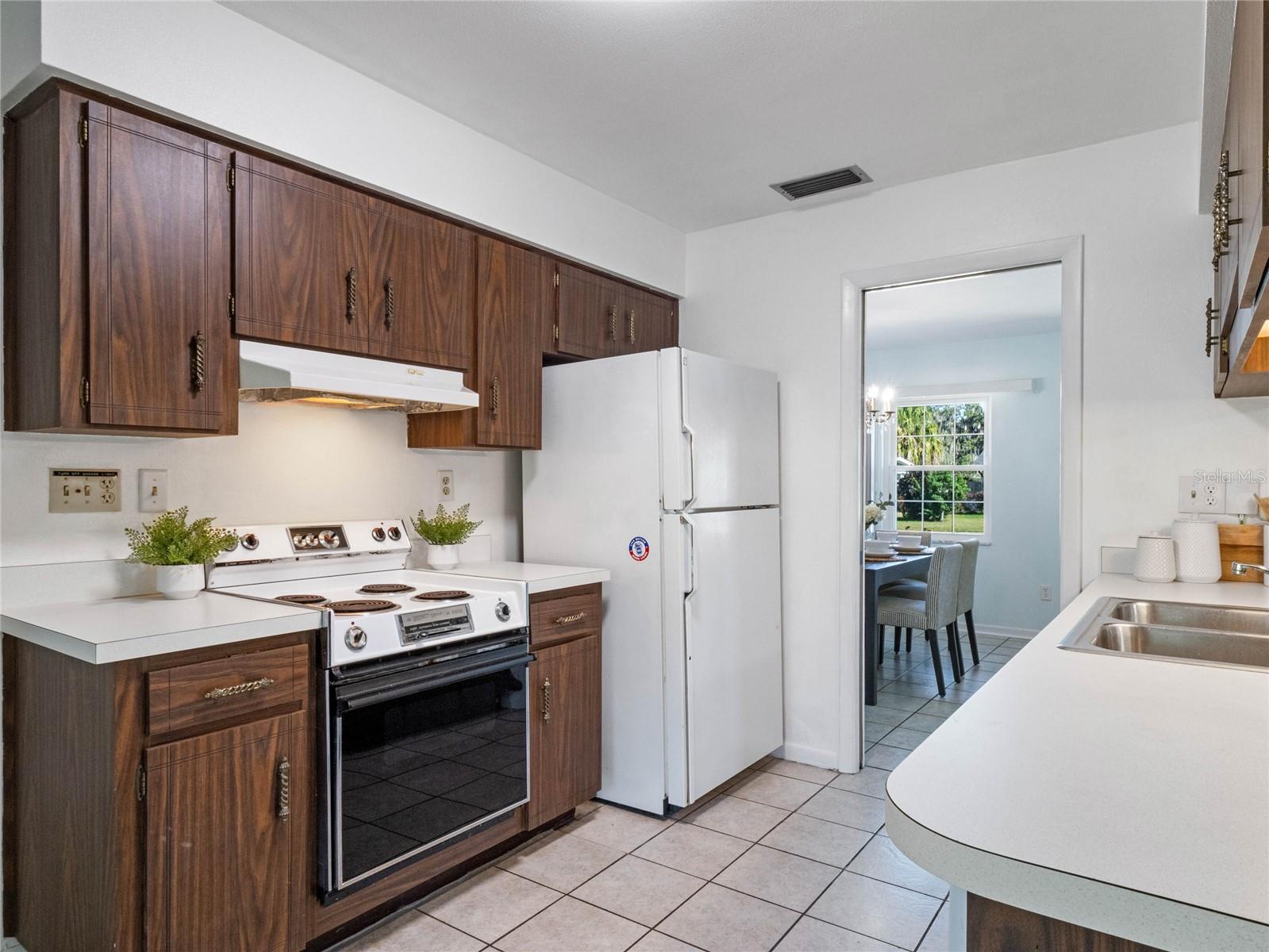 ROBERTA PLACE - Residential