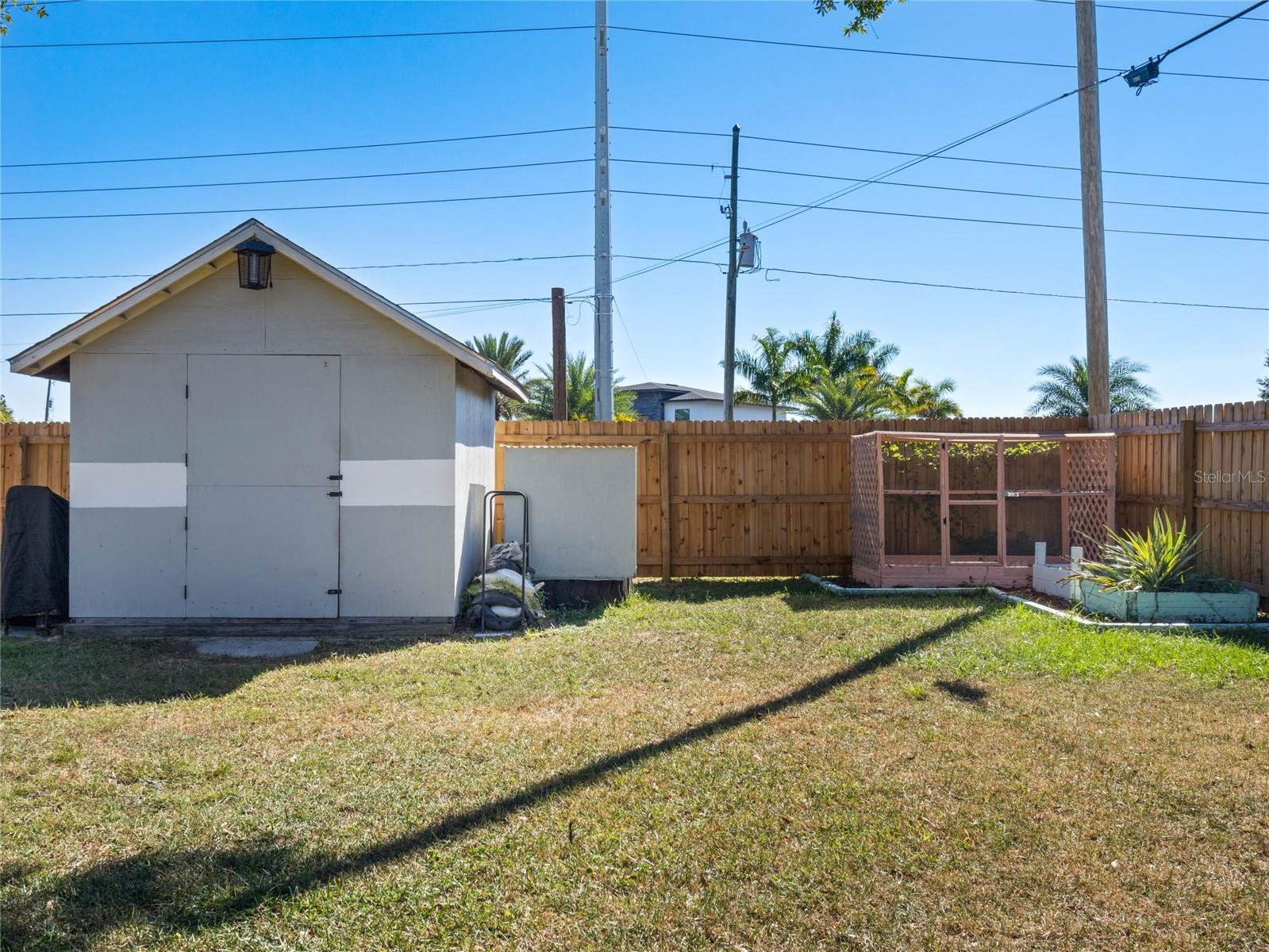 ROBERTA PLACE - Residential