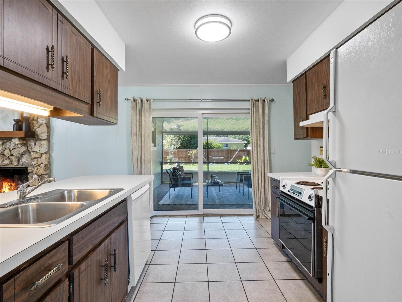 ROBERTA PLACE - Residential