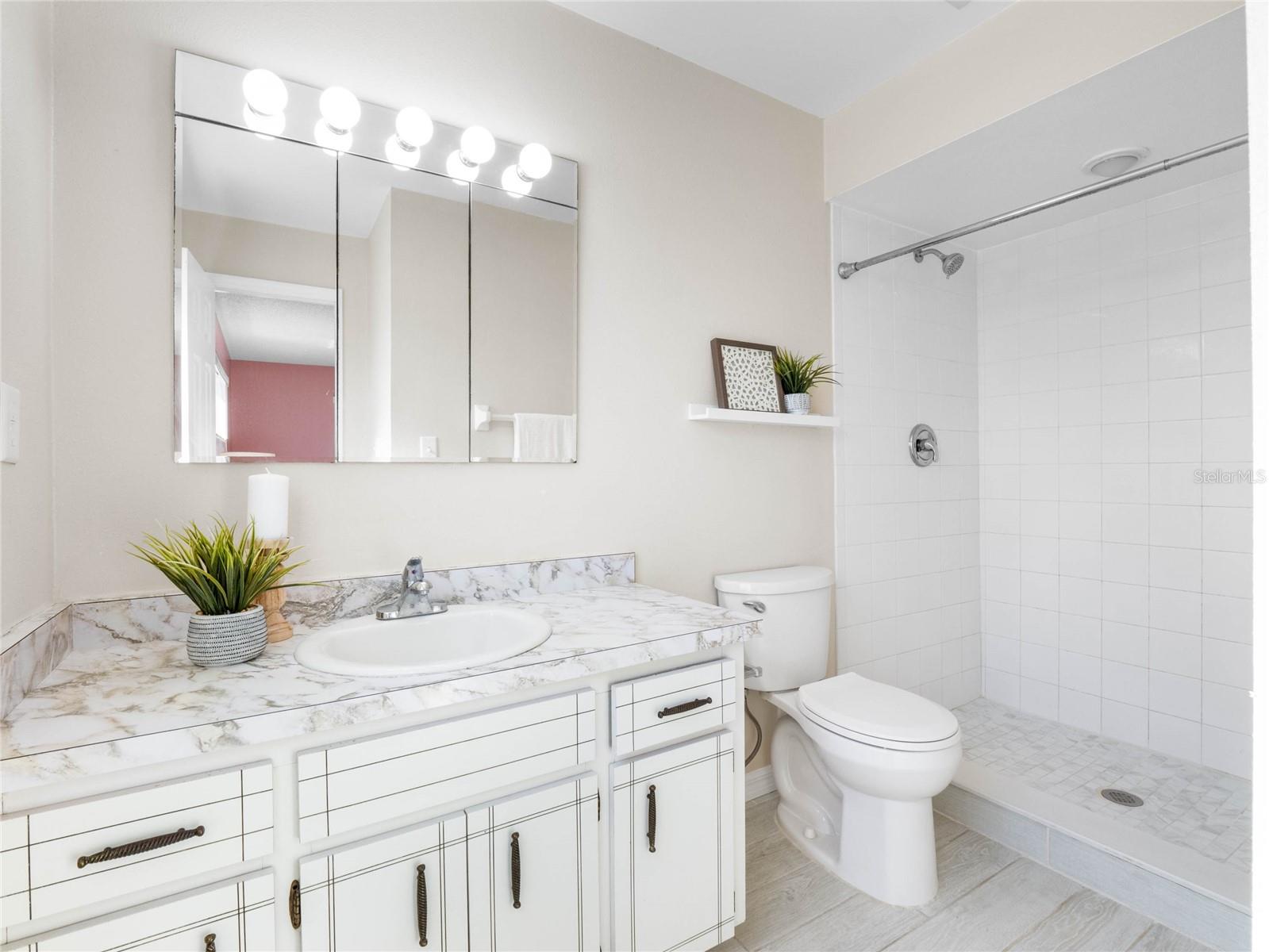 ROBERTA PLACE - Residential