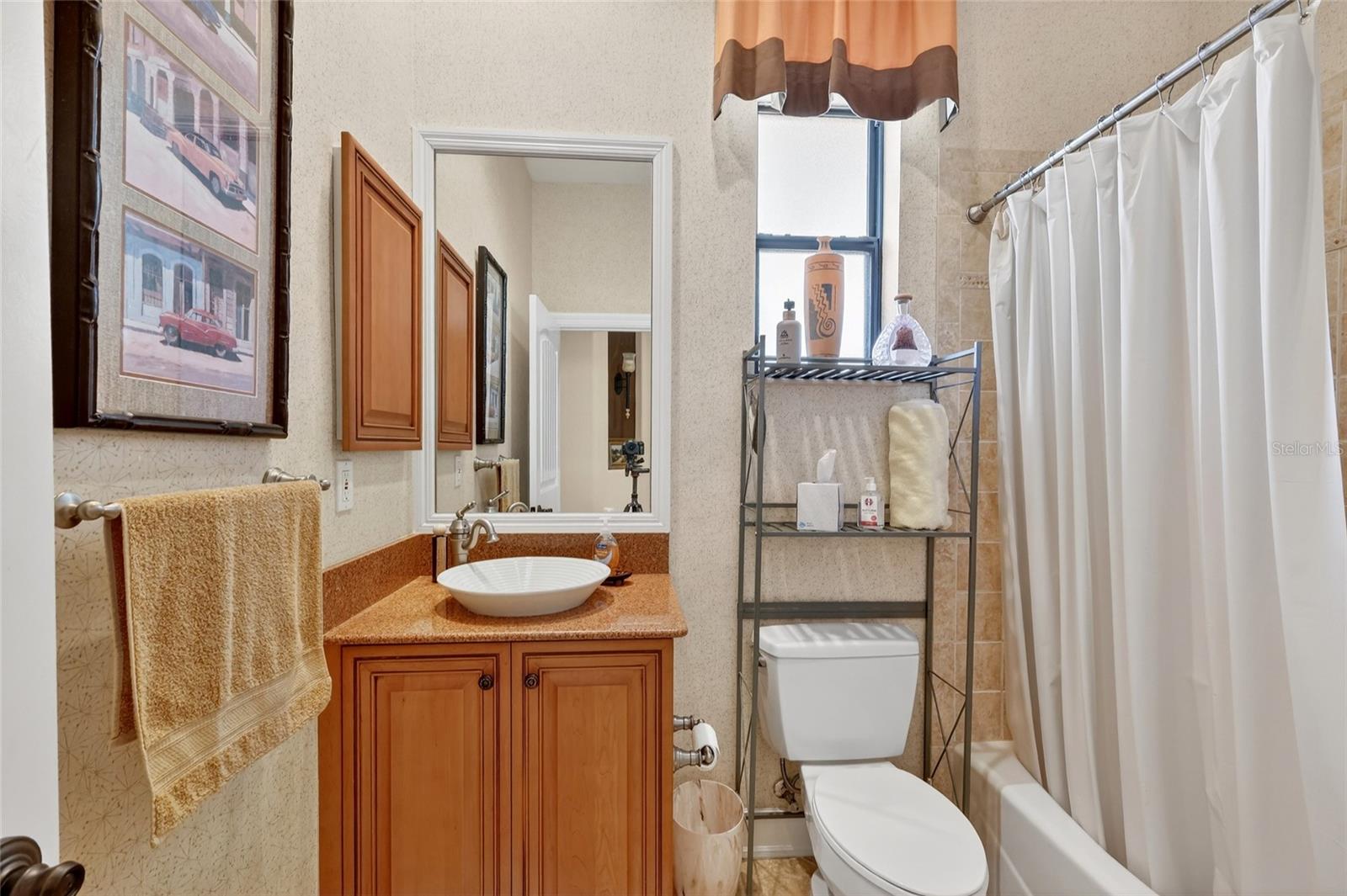 RESIDENCES AT UNIVERSITY GROVES - Residential