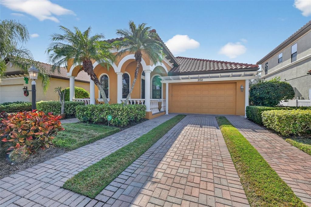 Photo of 3710 80th Drive E, Sarasota, FL 34243 (MLS # A4677199)