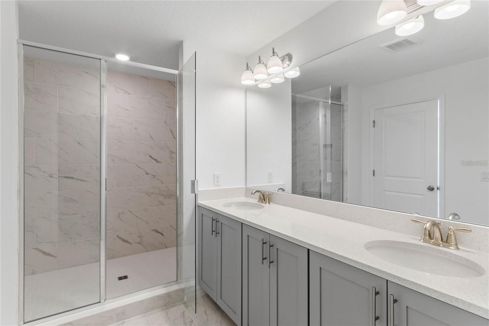 FESTIVAL PH 2 - Residential Lease