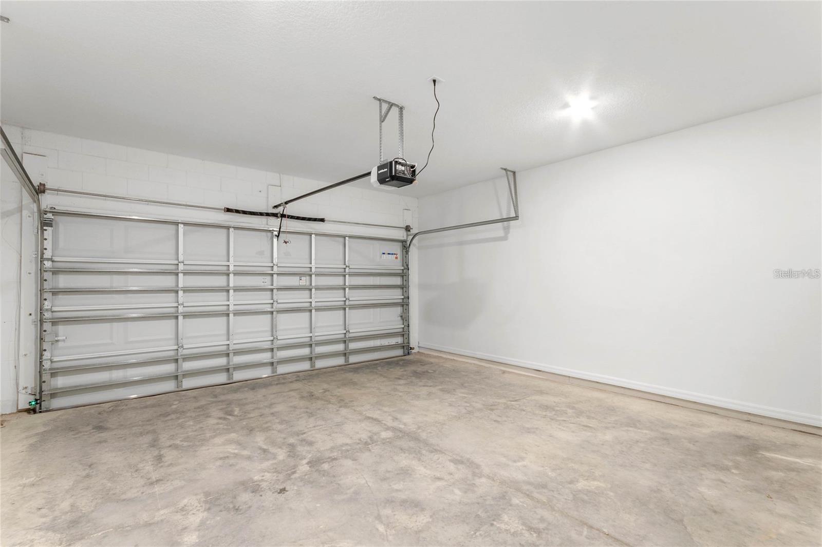 FESTIVAL PH 2 - Residential Lease