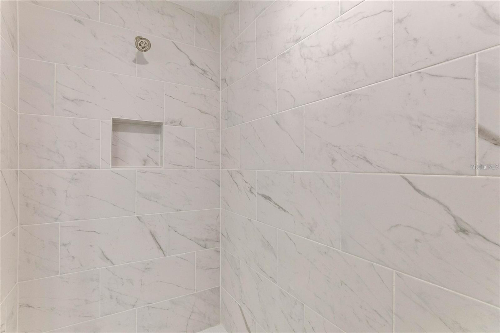 FESTIVAL PH 2 - Residential Lease