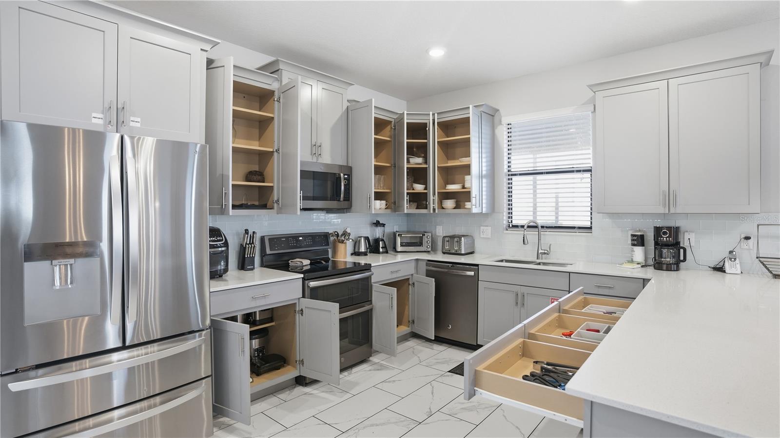 STOREY LAKE PH 3 - Residential