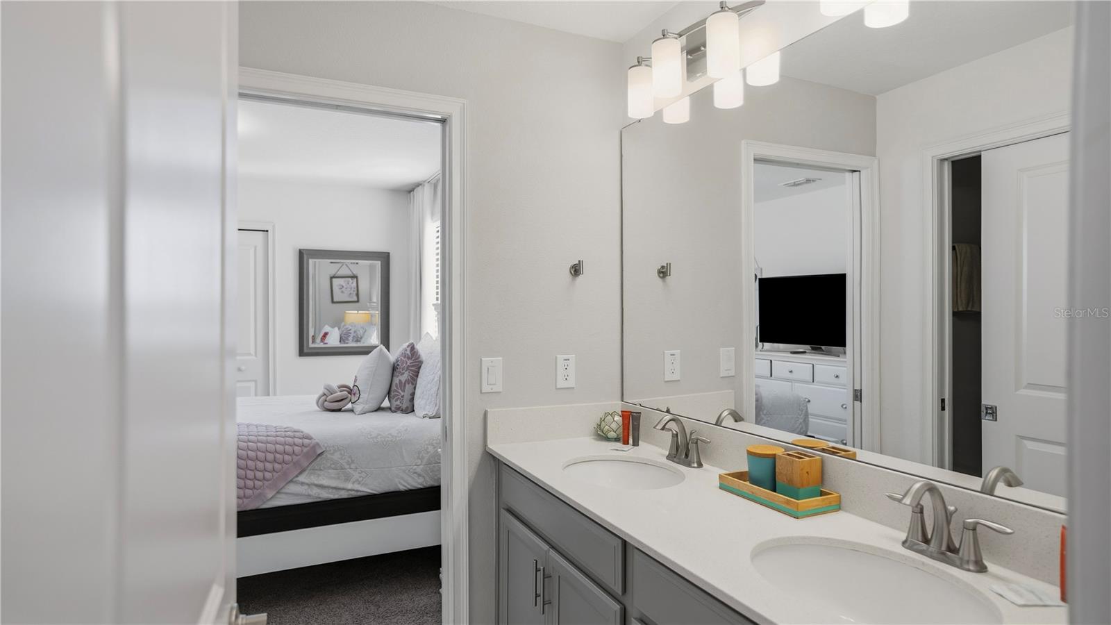 STOREY LAKE PH 3 - Residential