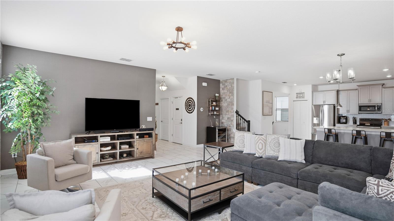 STOREY LAKE PH 3 - Residential