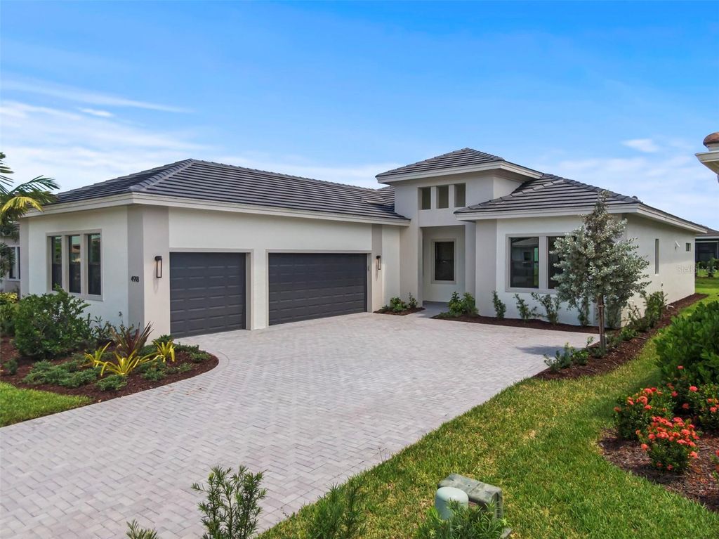 Photo of 4918 Kiva Circle, Lakewood Ranch, FL 34211 (MLS # W7880701)