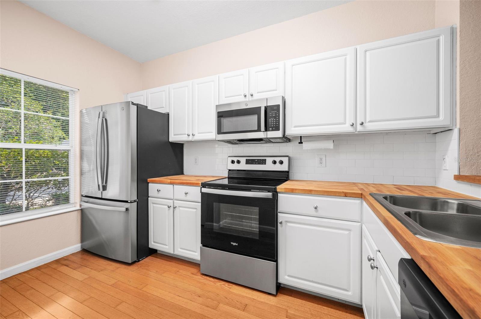 MAGNOLIA PLACE TWNHMS - Residential