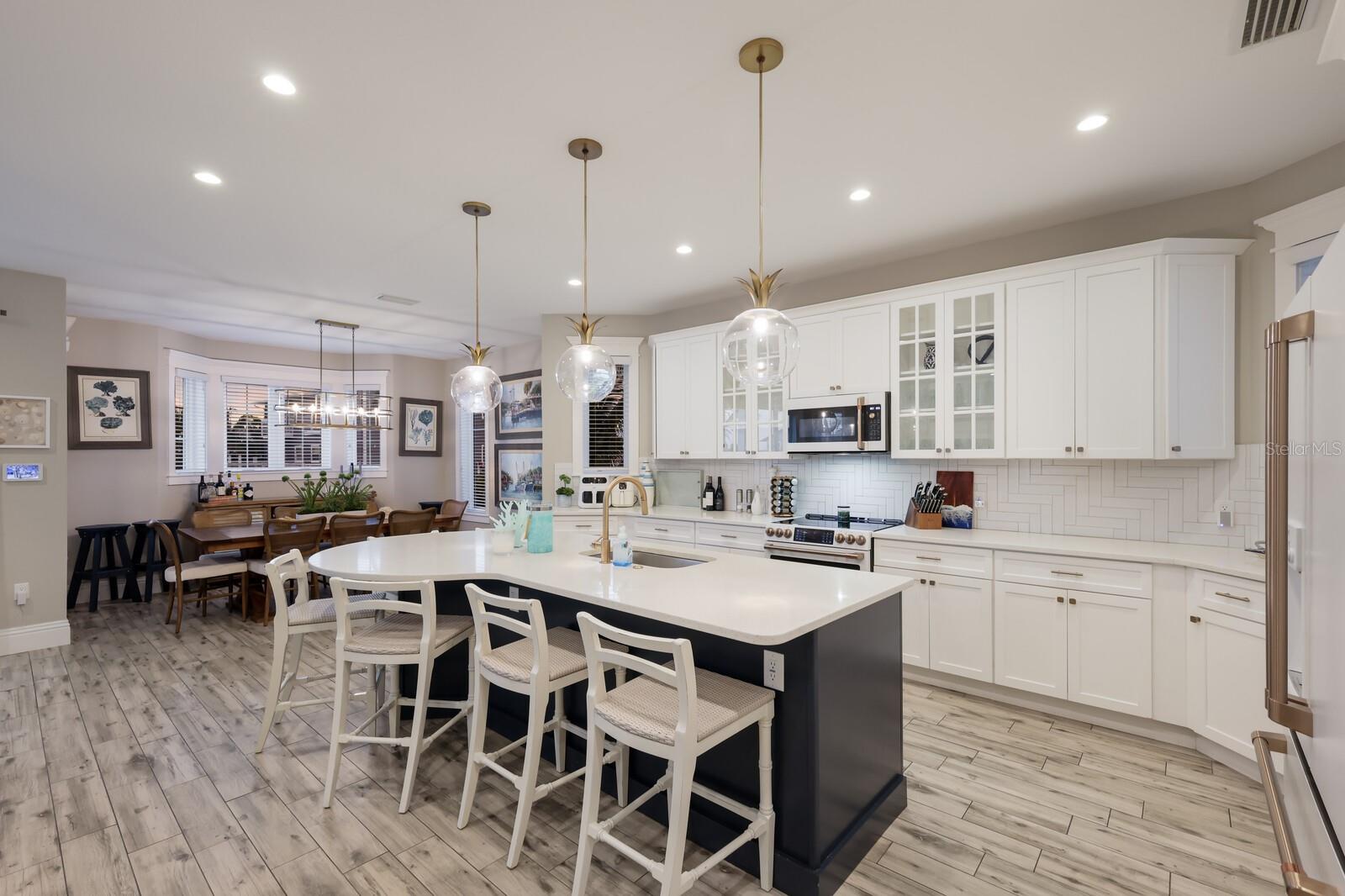 CORTEZ BEACH PB1/203 & - Residential