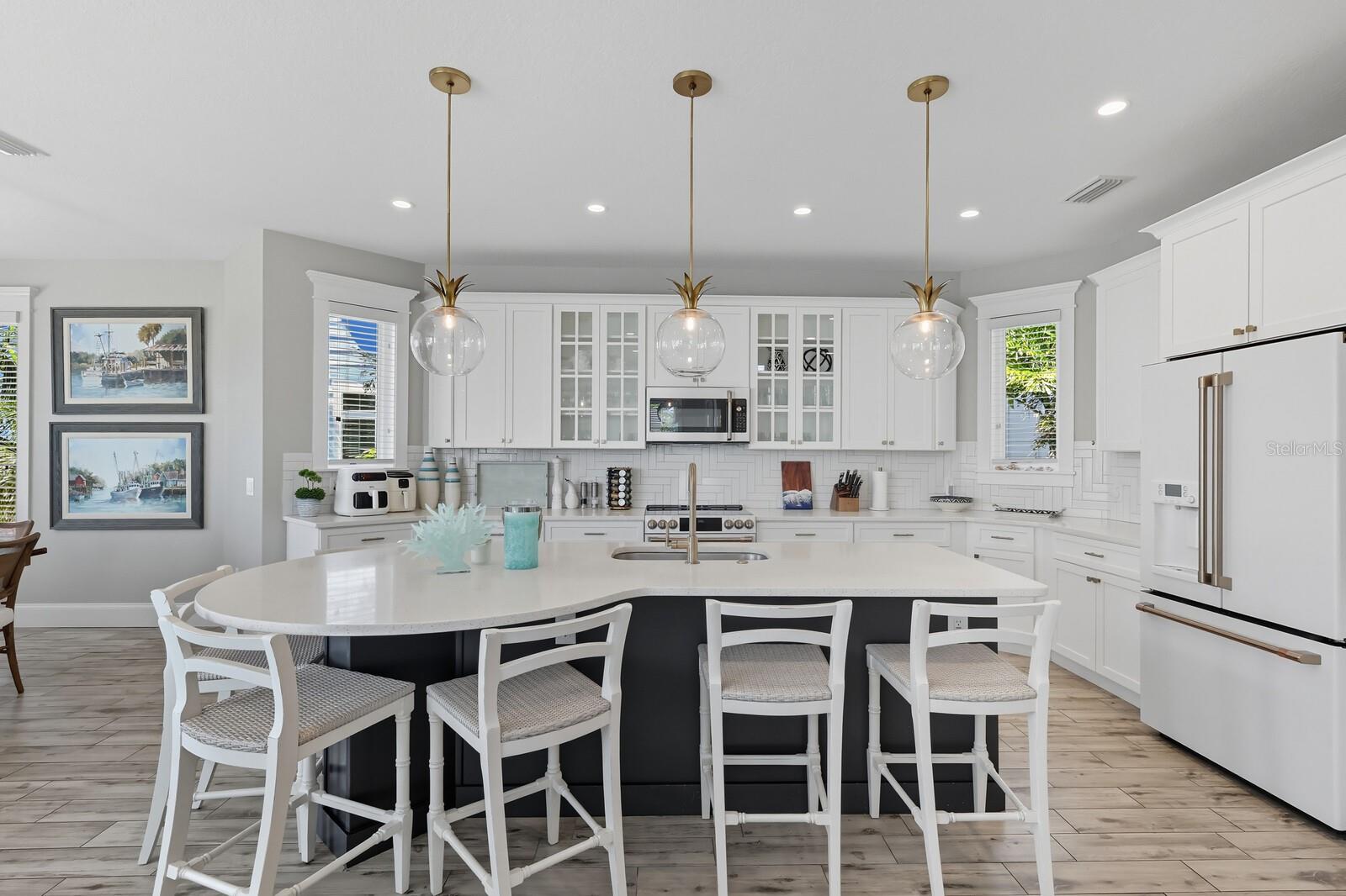 CORTEZ BEACH PB1/203 & - Residential