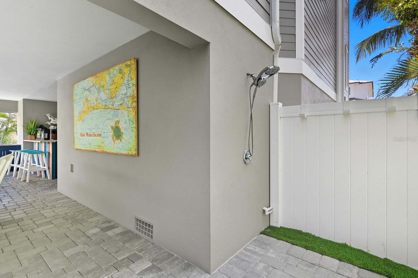 CORTEZ BEACH PB1/203 & - Residential