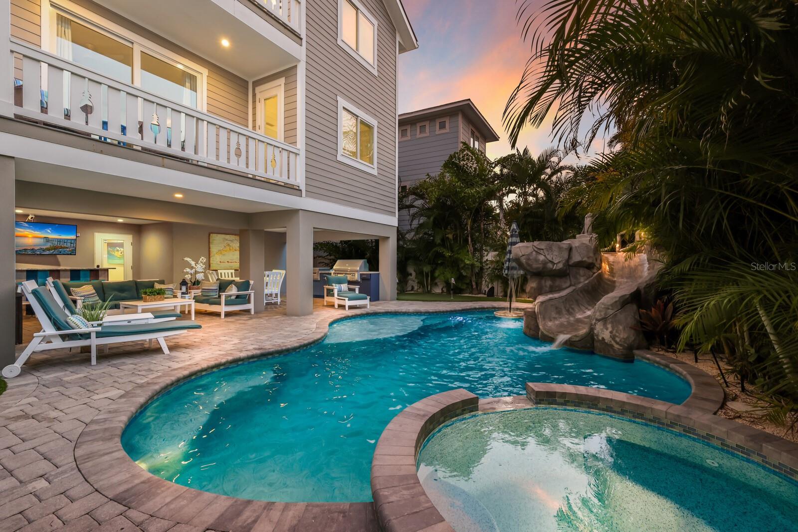 CORTEZ BEACH PB1/203 & - Residential